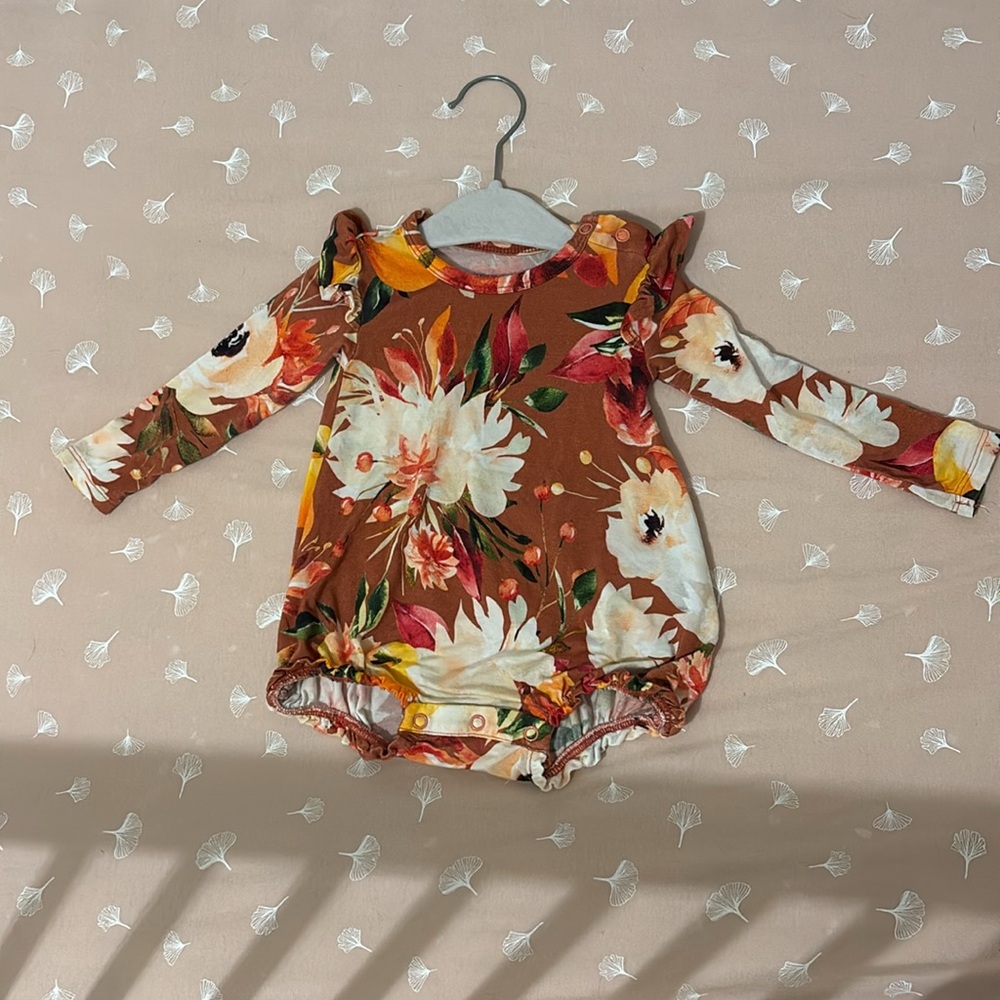 Posh peanut body suit